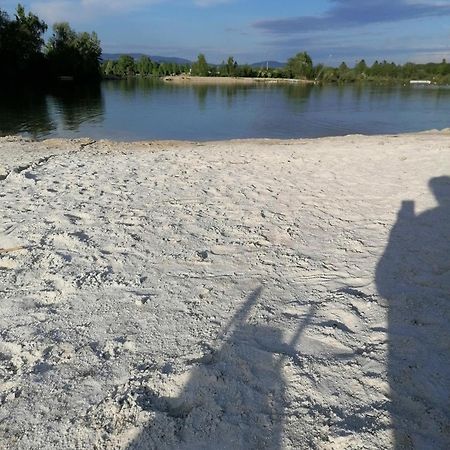 Ferienwohnung Schuhmann Mit Wintergarten Und Garten Therme Aquapulco Und Ikuna Erlebnispark, Zoo Schmiding 20 Min Mit Auto Entfernt Ab 3 Naechte Buchbar Hinzenbach Zewnętrze zdjęcie