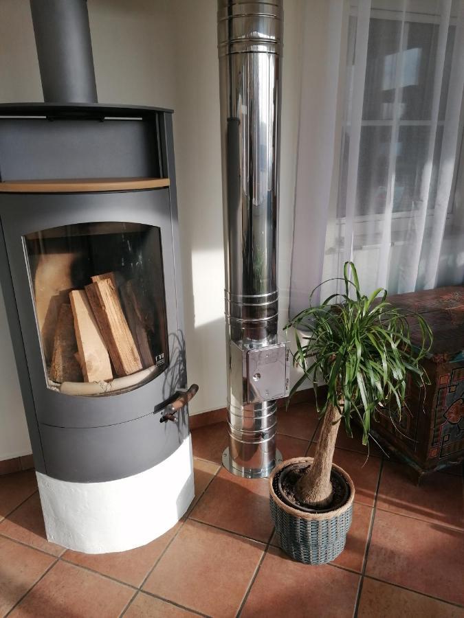 Ferienwohnung Schuhmann Mit Wintergarten Und Garten Therme Aquapulco Und Ikuna Erlebnispark, Zoo Schmiding 20 Min Mit Auto Entfernt Ab 3 Naechte Buchbar Hinzenbach Zewnętrze zdjęcie
