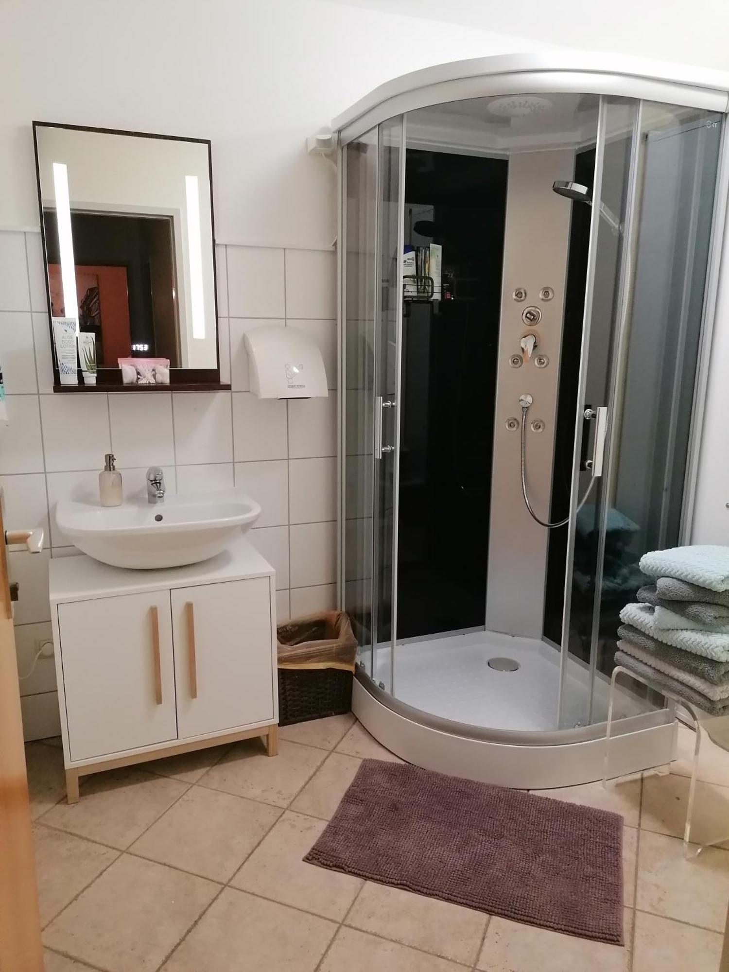 Ferienwohnung Schuhmann Mit Wintergarten Und Garten Therme Aquapulco Und Ikuna Erlebnispark, Zoo Schmiding 20 Min Mit Auto Entfernt Ab 3 Naechte Buchbar Hinzenbach Zewnętrze zdjęcie