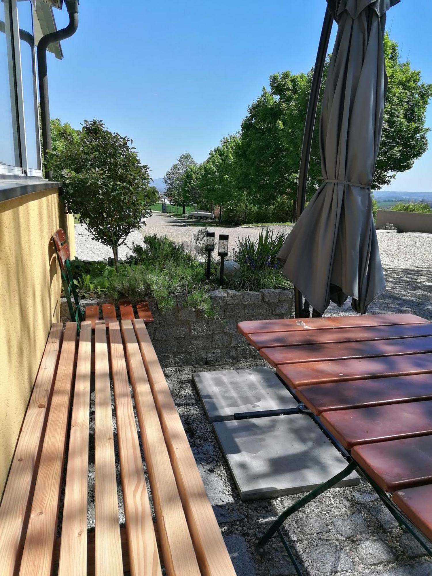 Ferienwohnung Schuhmann Mit Wintergarten Und Garten Therme Aquapulco Und Ikuna Erlebnispark, Zoo Schmiding 20 Min Mit Auto Entfernt Ab 3 Naechte Buchbar Hinzenbach Zewnętrze zdjęcie